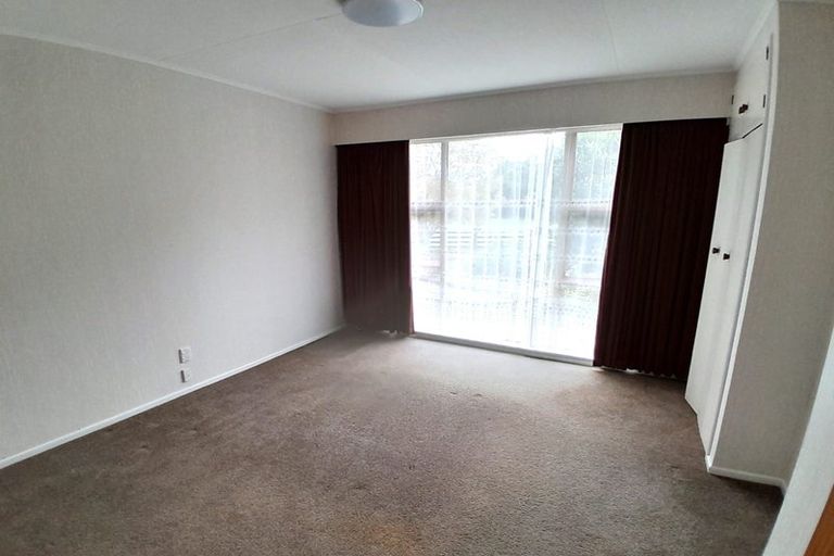 Photo of property in 397 Arapaepae Road South, Levin, 5571