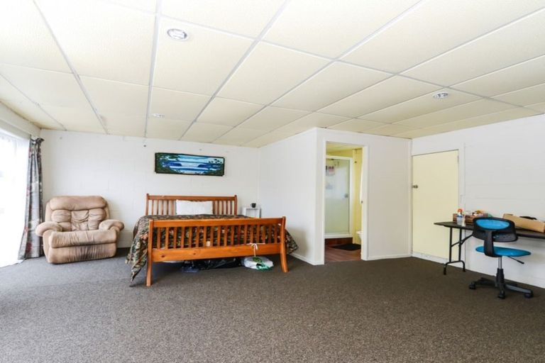 Photo of property in 1 Panair Crescent, Hillcrest, Hamilton, 3216