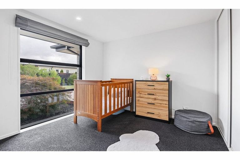 Photo of property in 21 Awa Place, Rangiora, 7400