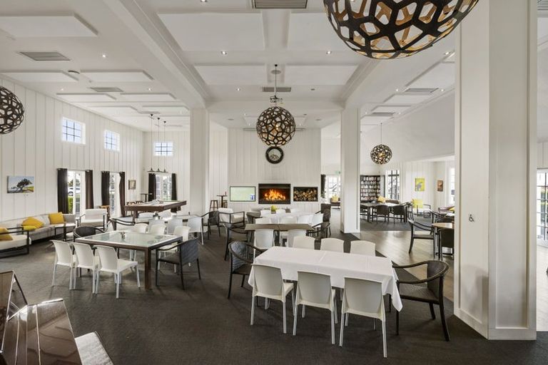 Photo of property in 30 Ballantyne Way, Aongatete, 3178