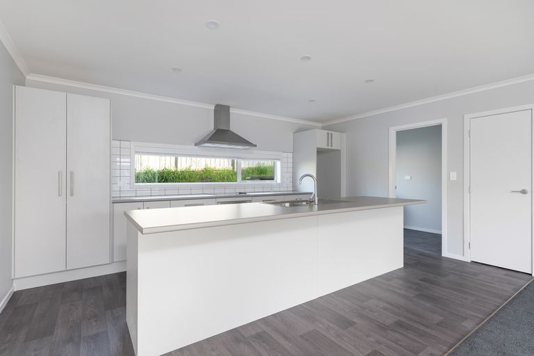 Photo of property in 1145a Heaphy Terrace, Fairfield, Hamilton, 3214