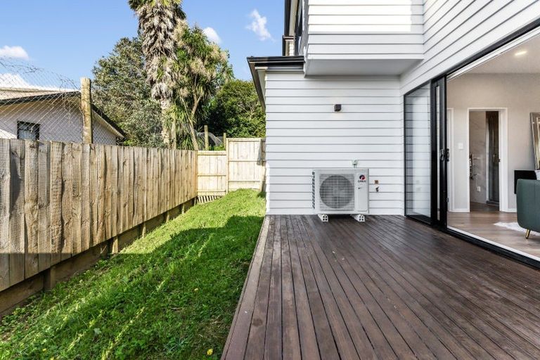 Photo of property in 24b Poinsettia Place, Henderson, Auckland, 0610
