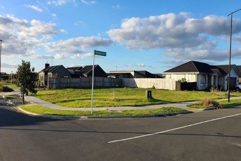 Photo of property in 6 Dame Nganeko Drive, Glenbrook, 2681