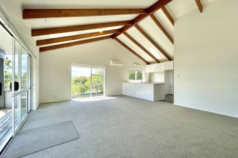 Photo of property in 10 Brian Crescent, Stanmore Bay, Whangaparaoa, 0932