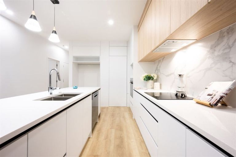 Photo of property in 1 Horokaka Street, Massey, Auckland, 0614