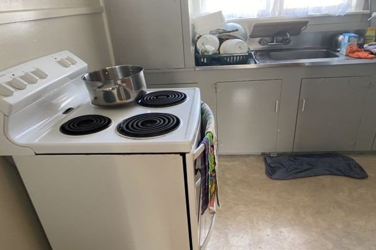 Photo of property in 1-2 Gibson Court, Roslyn, Palmerston North, 4414