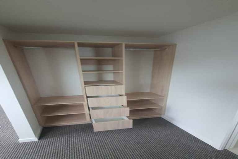 Photo of property in 15b Speedy Crescent, Hillcrest, Auckland, 0627