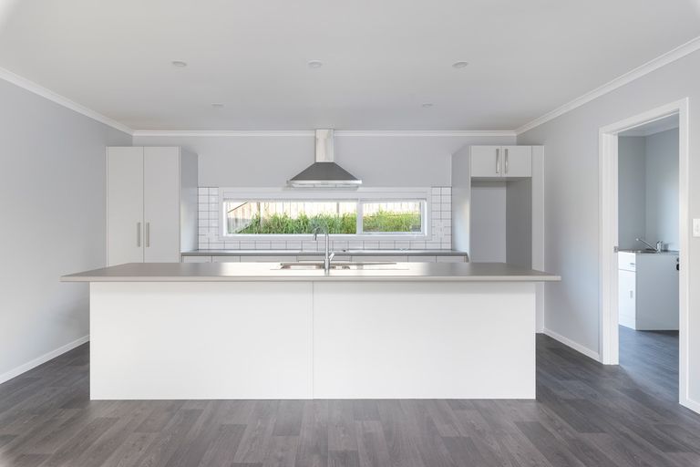 Photo of property in 1145a Heaphy Terrace, Fairfield, Hamilton, 3214