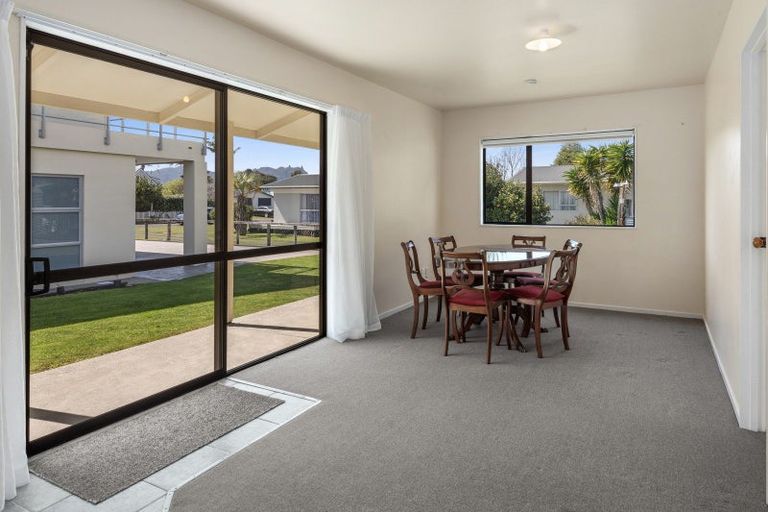 Photo of property in 2 Graham Street, One Tree Point, 0118