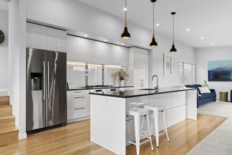 Photo of property in 2 Fern Lane, Whalers Gate, New Plymouth, 4310