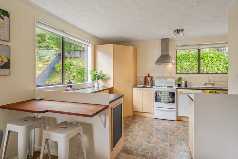 Photo of property in 2a Pokaka Street, Birchville, Upper Hutt, 5018