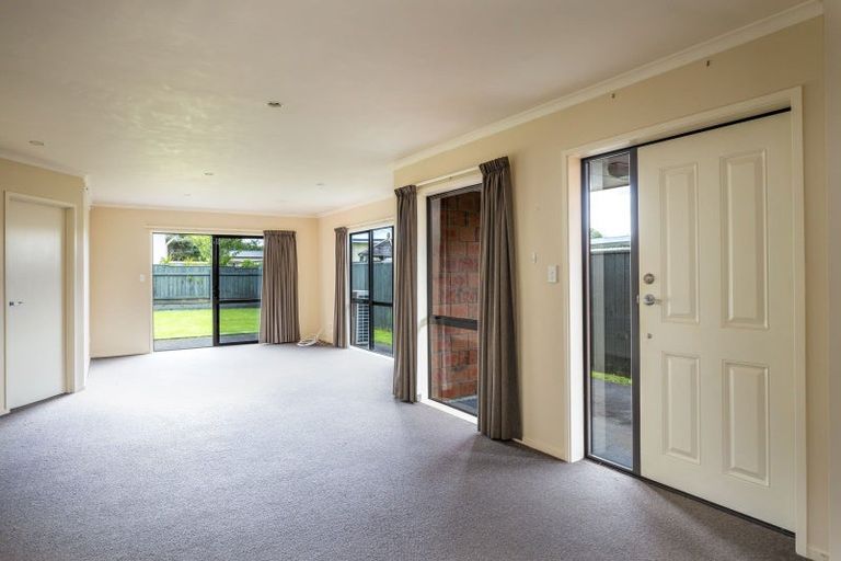 Photo of property in 354 Carrington Street, Upper Vogeltown, New Plymouth, 4310