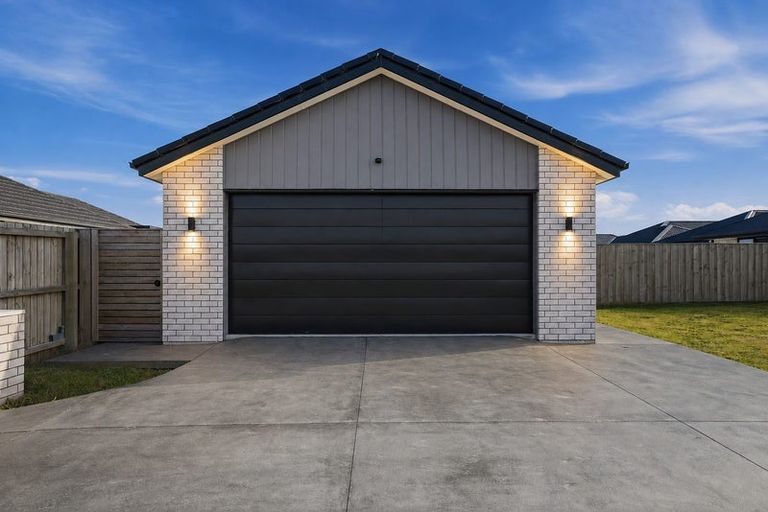 Photo of property in 32 Rubicon Place, Yaldhurst, Christchurch, 8042