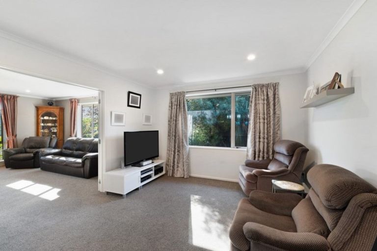 Photo of property in 12 Marlowe Place, Rolleston, 7614