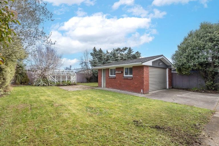 Photo of property in 19 Fairford Street, Bishopdale, Christchurch, 8053