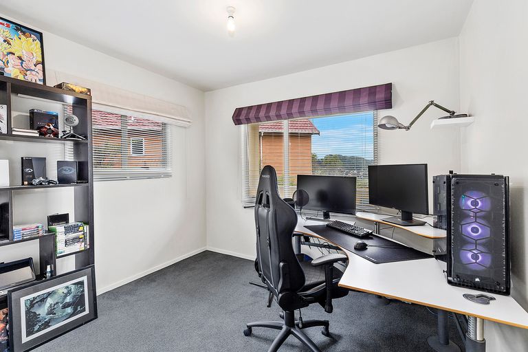 Photo of property in 8 Pilot Lane, Whitby, Porirua, 5024