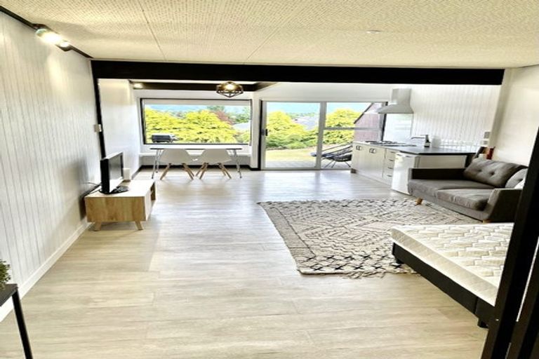 Photo of property in 3 Burnby Place, Te Anau, 9679