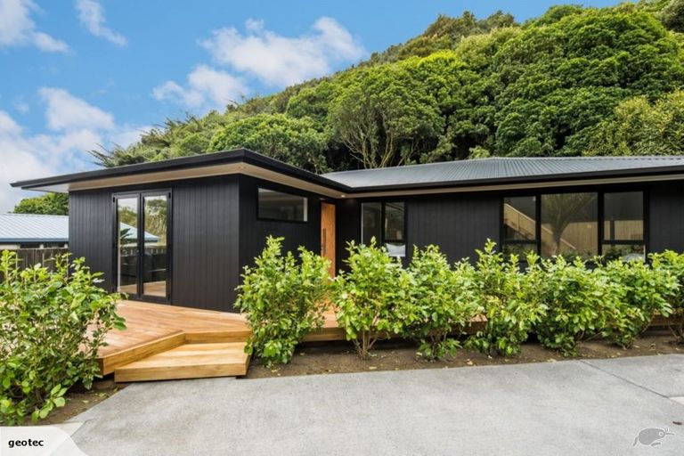 Photo of property in 18 Appleton Place, Karori, Wellington, 6012