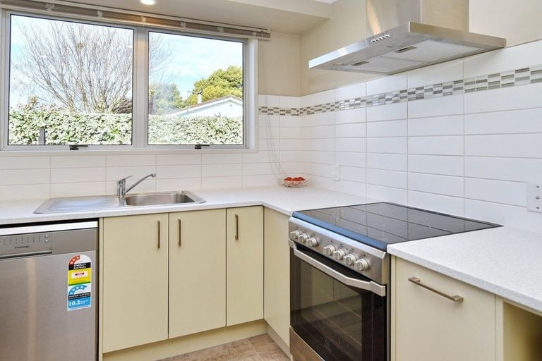 Photo of property in 4 Denniston Crescent, Redwood, Christchurch, 8051