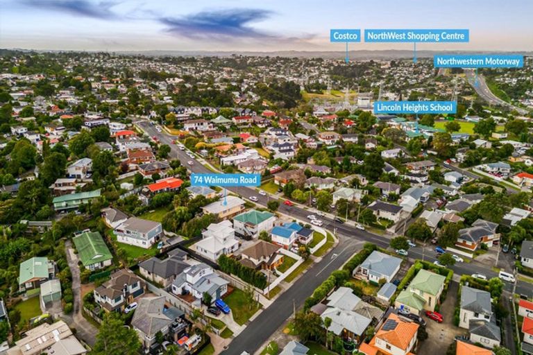 Photo of property in 74 Waimumu Road, Massey, Auckland, 0614