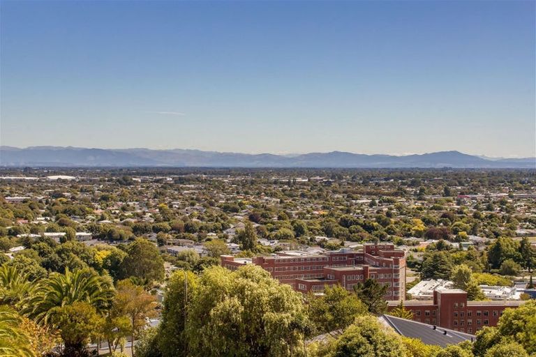 Photo of property in 16 Delhi Place, Cashmere, Christchurch, 8022