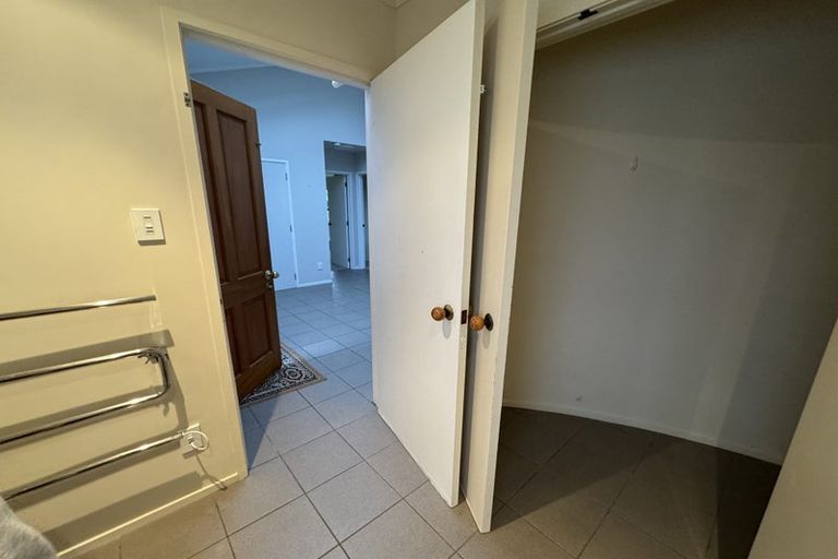 Photo of property in 1435 Old North Road, Helensville, 0875