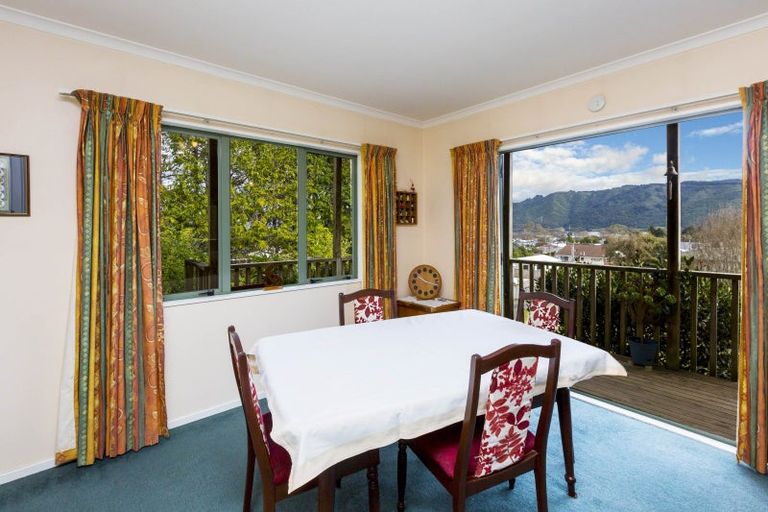 Photo of property in 20a Norana Road, Maoribank, Upper Hutt, 5018