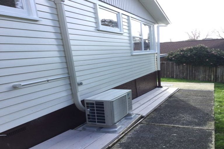 Photo of property in 2/25 Nutsey Avenue, Northcote, Auckland, 0627