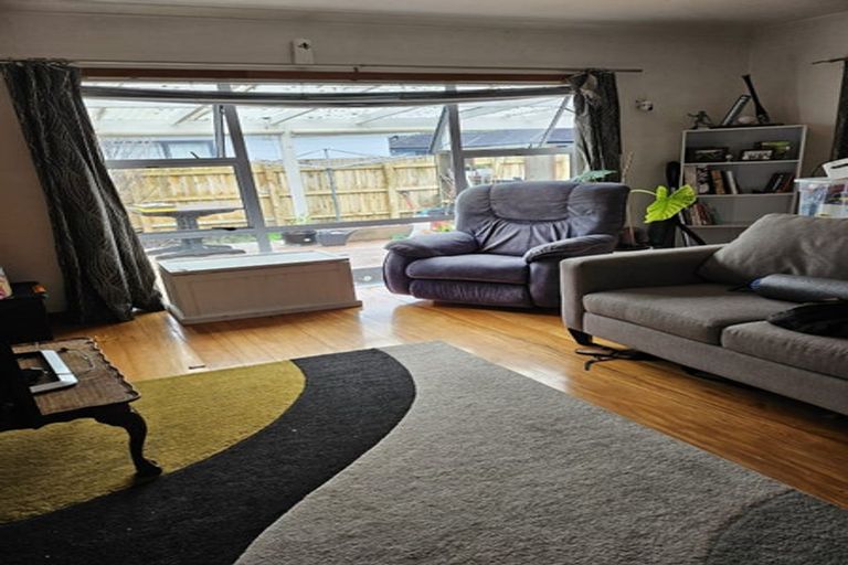 Photo of property in 38 Seddon Street, Wallaceville, Upper Hutt, 5018