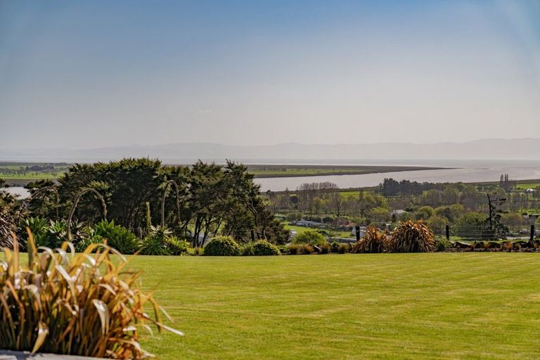 Photo of property in 68 Kanuka Rise, Albert Town, Wanaka, 9305