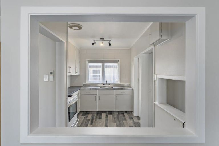 Photo of property in 2/145 College Street, Awapuni, Palmerston North, 4412