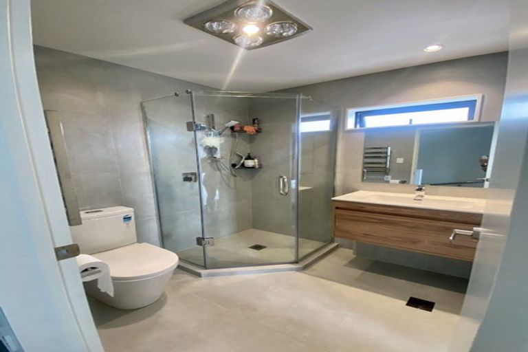 Photo of property in 3/28 Lavelle Road, Henderson, Auckland, 0612