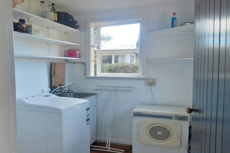 Photo of property in 30 Excelsior Place, Manapouri, 9679