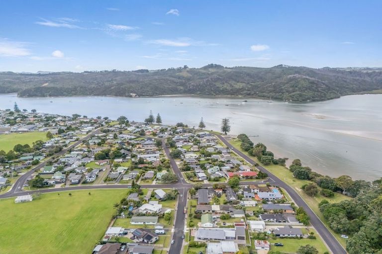 Photo of property in 70a Catherine Crescent, Whitianga, 3510