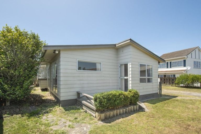 Photo of property in 43 Eversham Road, Mount Maunganui, 3116