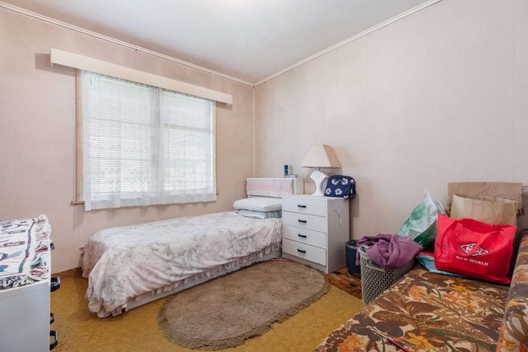 Photo of property in 2 Browning Street, Manurewa East, Auckland, 2102