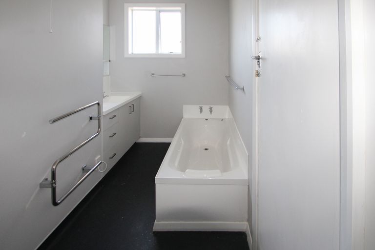 Photo of property in 25 Perth Street, South Hill, Oamaru, 9400