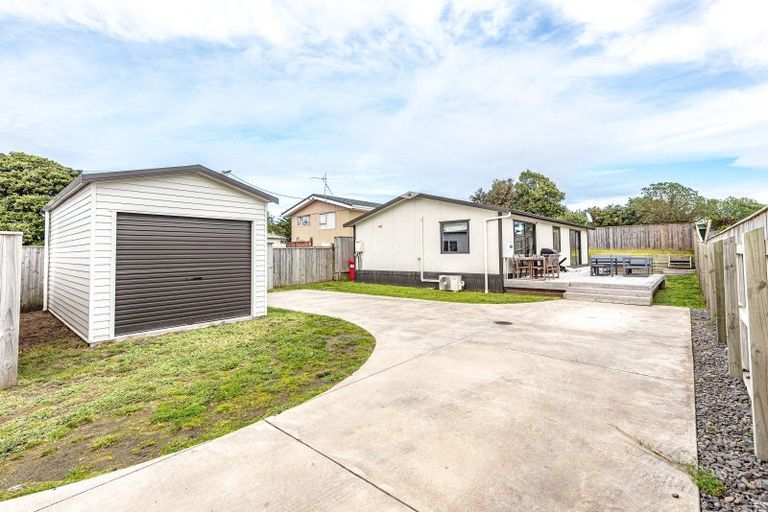 Photo of property in 79a Matai Street, Castlecliff, Wanganui, 4501