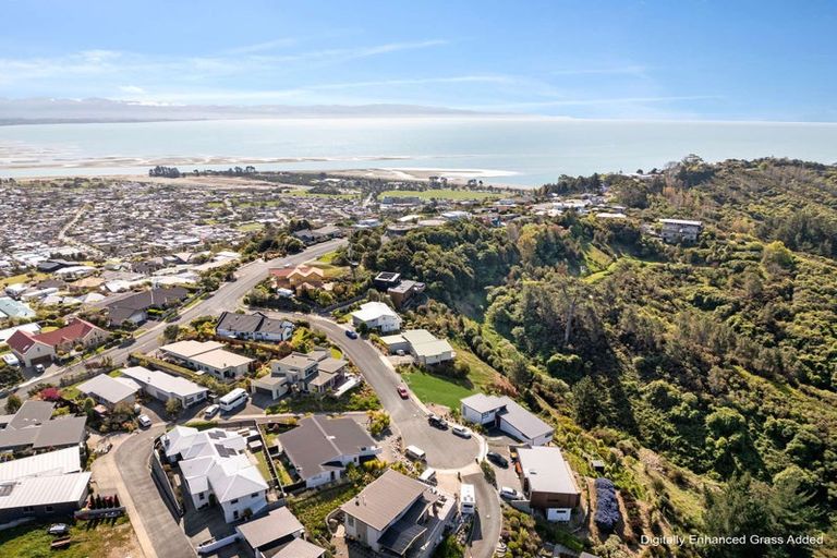 Photo of property in 9 Istana Place, Britannia Heights, Nelson, 7010