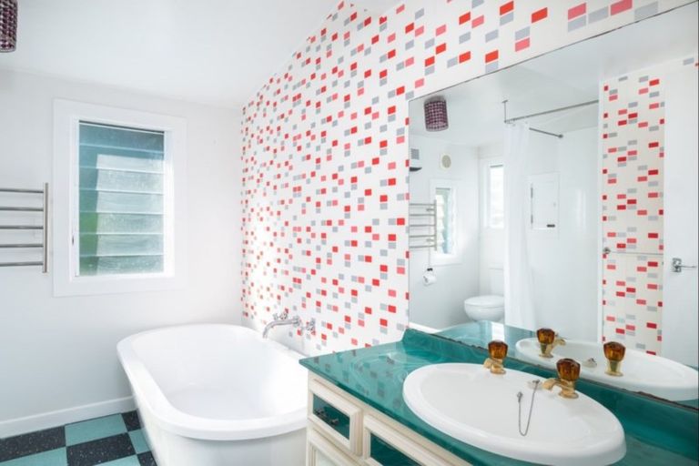 Photo of property in 12 Makorori Beach Road, Makorori, Gisborne, 4073