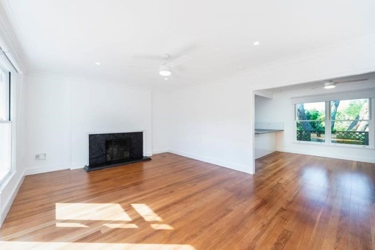 Photo of property in 59 Hanlon Crescent, Narrow Neck, Auckland, 0624