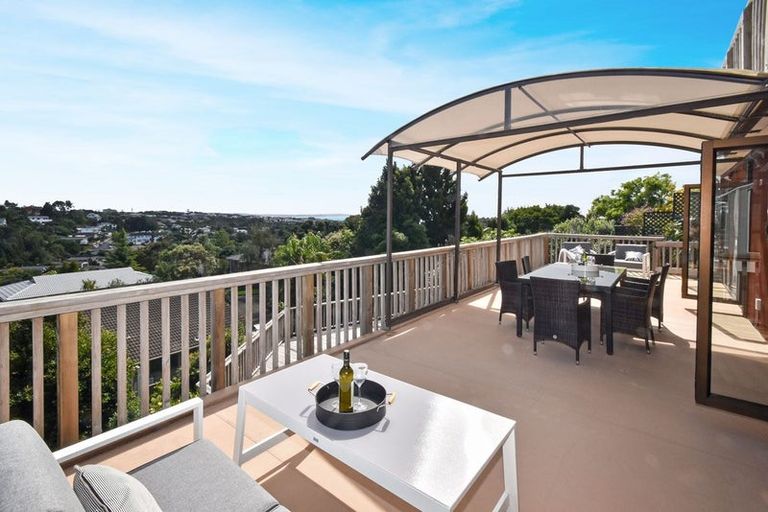 Photo of property in 24 Danbury Drive, Torbay, Auckland, 0630