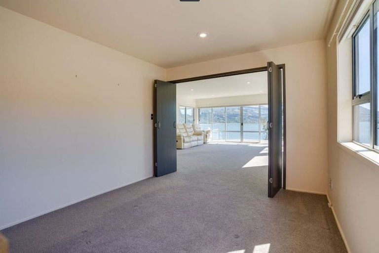 Photo of property in 40 Marine Parade, Macandrew Bay, Dunedin, 9014