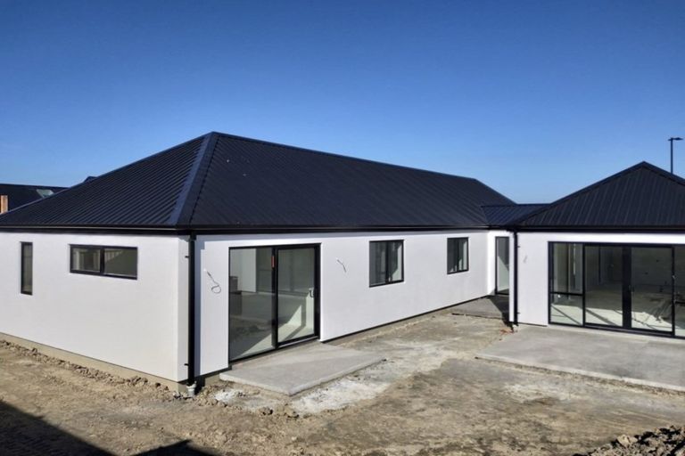 Photo of property in 6 Spring Lane, Rangiora, 7400