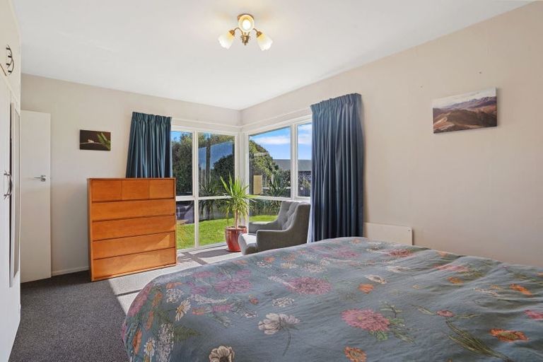 Photo of property in 15 Montrose Avenue, Culverden, 7392