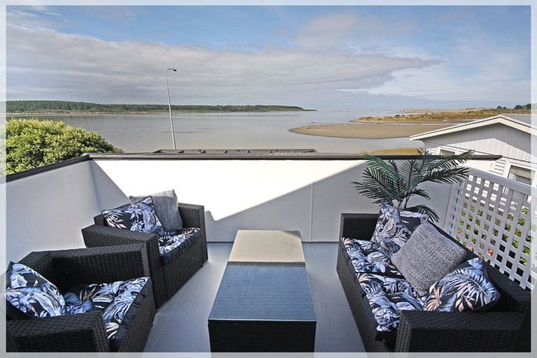 Photo of property in 9 Rosvall Place, Foxton Beach, Foxton, 4815