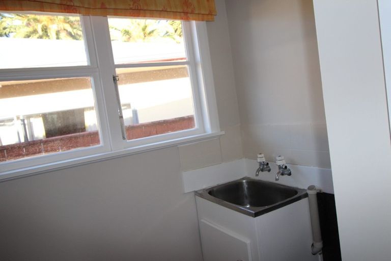 Photo of property in 3 Kent Crescent, Awapuni, Palmerston North, 4412