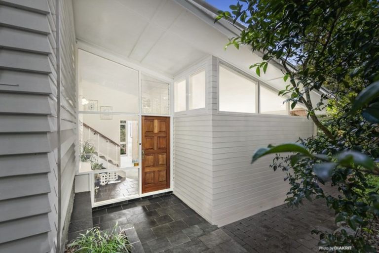 Photo of property in 6 Mathieson Avenue, Khandallah, Wellington, 6035