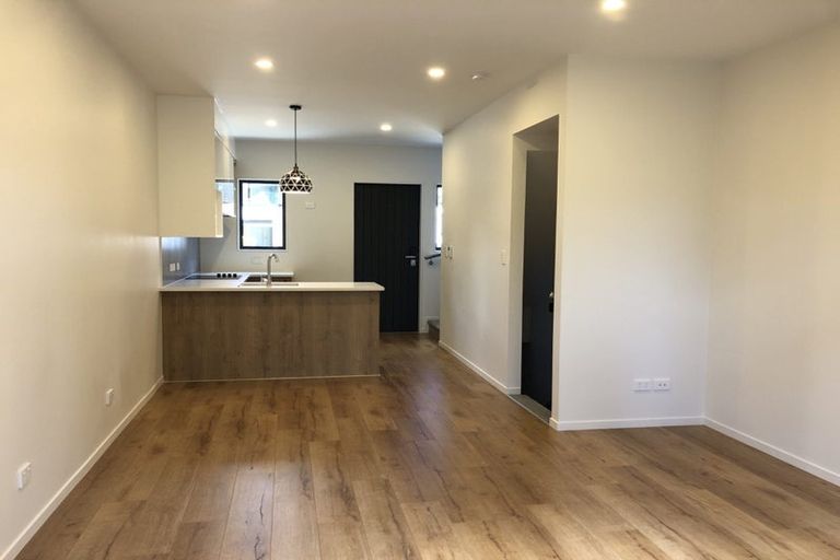 Photo of property in 30/9 Schnapper Rock Road, Greenhithe, Auckland, 0632