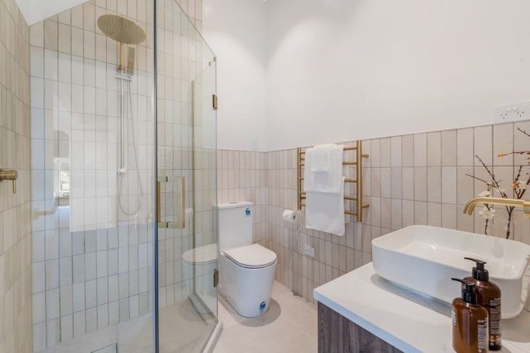 Photo of property in 122 Brownhill Road, Whitford, Manurewa, 2576